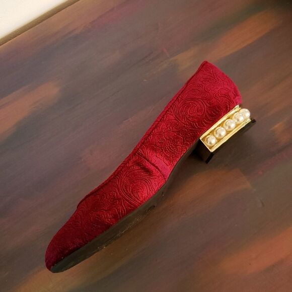 EUC Isaac Mizrahi Slip-On Velvet Flats (Slight Heel) With Pearl Accents Sz 7M - Picture 3 of 6